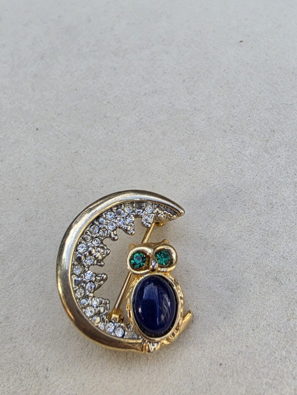 Vintage LP Lucoral & Lupearl Owl on Crescent Moon Brooch Pin Gold Tone Whimsigot